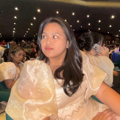 aurinapee's profile picture. 