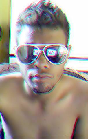 deeh_drunk's profile picture. Palavras já não podem me definir, afinal estou em constante mudança, tente seguir meu fluxo e saberá quem sou eu !