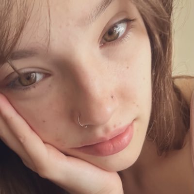 avinestudy's profile picture. 