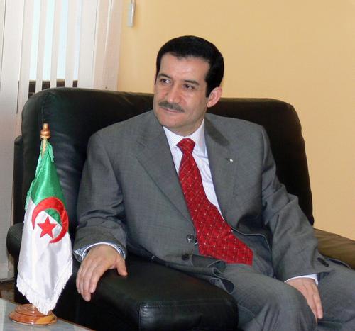AmarGhoul's profile picture. Algérien. 
Docteur en Génie Nucléaire, France + Doctorat d’Etat en Génie Mécanique, Algérie.