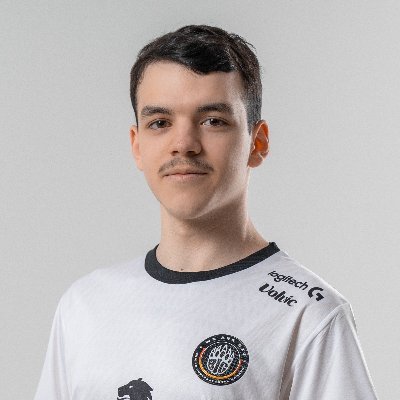 18 y/o 🇩🇪
Professional League of Legends Player for @BIGCLANGG
Enabled by @EsportsPlayerF1
Contact: DM or @NavyL0L