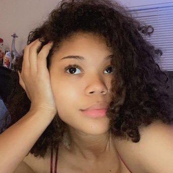 I’m single and ready to mingle
I’m sweet to chat with❤️🩷😍