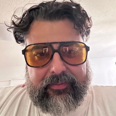 A Christian Iranian, who has been redeemed by the grace of God. I love the Lord, my wife, my 3 kids, and the Washington 🏈 Team. all opinions are of my own