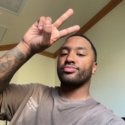 - black and filipino🇵🇭 and I occasionally make music| Living in 🇰🇷📍 JAXON SOLIS ON PLATFORMS ! contact me : maliphillips98@gmail.com