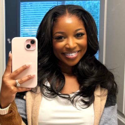 wife• girl mama • IG: tayy_laa • 1908 •MSU alumna •follower of Christ