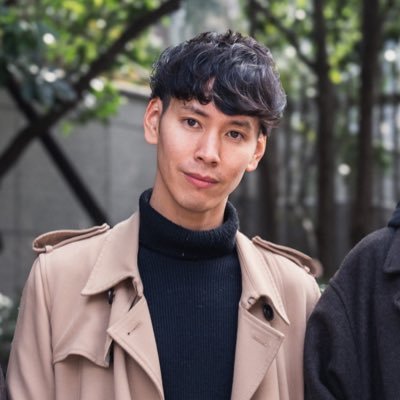 無人島に何度も行き、何を持っていけば良いか論争に終止符を打った男。その答えは…そう、ナイフなんかじゃない。シャベルだ。IDEAL RECRUITの代表。障がいをお持ちの方がキャリアアップできる仕組み×事業所の収益を上げられる仕組みの両立を行う事業開発サービスを展開。