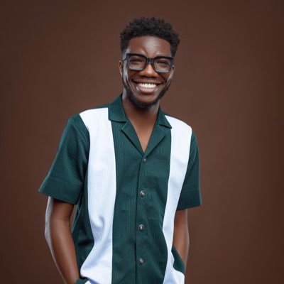 Voiceover artist • Copywriter • Content Strategist