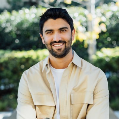 austinhrios's profile picture. I give free and practical advice to people looking to start their careers or entrepreneurial journey.