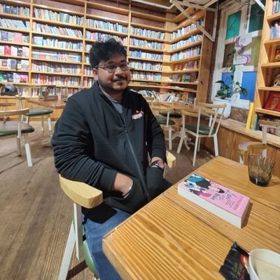bhrtsng's profile picture. An avid Cricket fan and Software Engineer by profession.