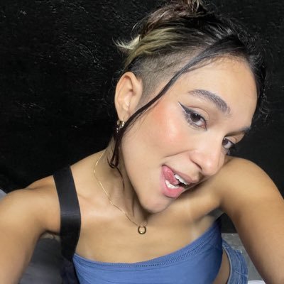 pequenocaramelo's profile picture. 