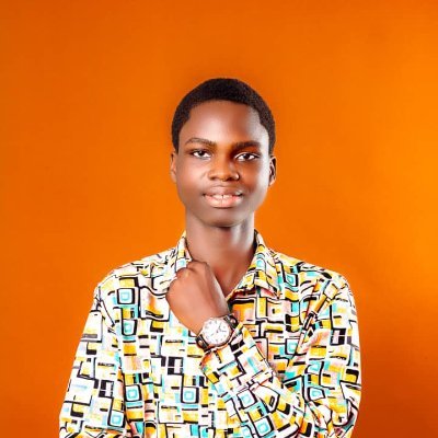 Community Manager | 3 ans d’expérience | Création de contenu, stratégies digitales, gestion d’engagement et analyse | Boostons votre présence en ligne !