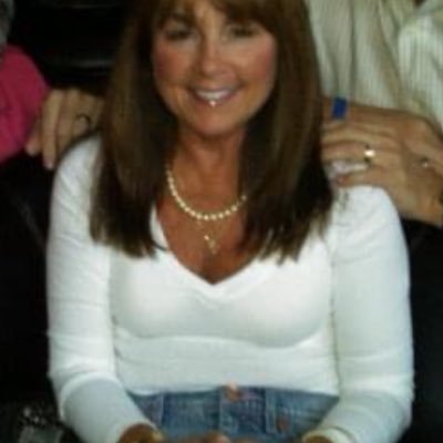 LSco1681's profile picture. Wife to Kraig, dog mom to two Brittanys Cooper & Louie, love sports car racing and living a happy, simple life. Proud American 🇺🇸
