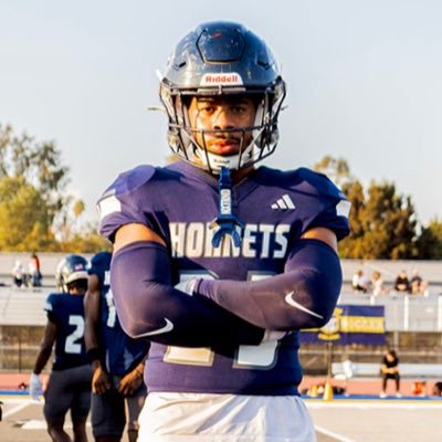 6’0 210lbs, Outside Linebacker, 3.1 GPA, AA in hand @fullcoll_fb #Jucoproduct