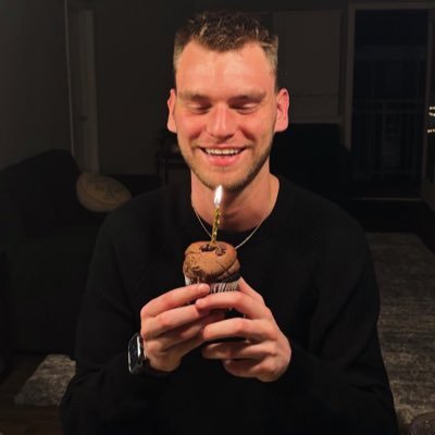 ConnorHopkins41's profile picture. 👻- connor2215