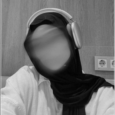 Sundar_insaaan's profile picture. 𝔸𝕟𝕕 𝕙𝕖 𝕗𝕠𝕦𝕕 𝕪𝕠𝕦 𝕝𝕠𝕤𝕥 𝕒𝕟𝕕 𝕘𝕦𝕚𝕕𝕖𝕕 𝕪𝕠𝕦. 𝟡𝟛:𝟟 🇵🇸 🦋