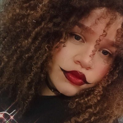 22 anos | Streamer for twitch | Player fem | form: Trilogy Univer/ Kistune E-Sports/ Runic E-Sports
Amo jogar competitivamente!🍓
✉ vivickwan@gmail.com