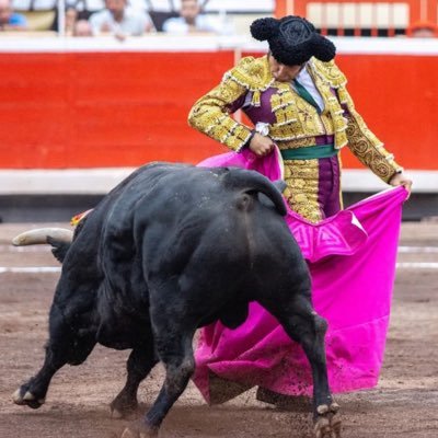 EL SOCIALISMO SE ACABA CUANDO ACABA EL DINERO DE LOS DEMAS.