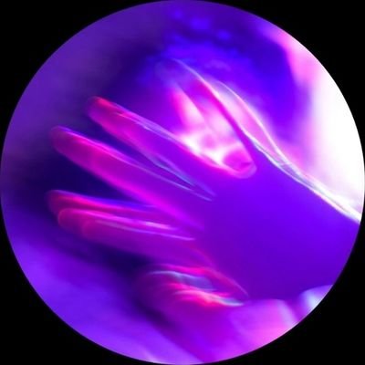 Trading • Fashion • Art • Design • Crypto • WEB3 • Retro gamer
🕸️ idle hands 🖤
DMs Open