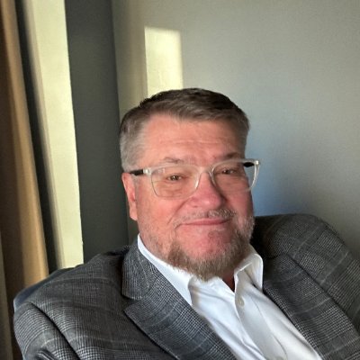 VP Analyst covering #GenAI #retail #AI all thoughts here are my own, being the Retail Oracle is open for debate.