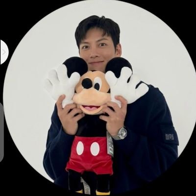 changwook56146's profile picture. 지창욱 입니다.() 히히