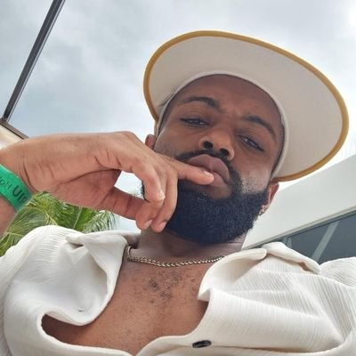 ShemWiz's profile picture. Subpar Warzone player |
Invester |
Retired Disc Jock |
IG: @shemwiz |

Madrid 🤍 

Mi just deh yah!