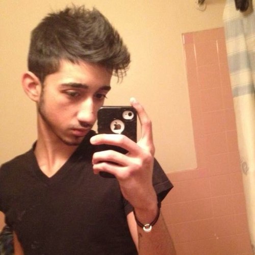 Lets play tag am it so follow me lol