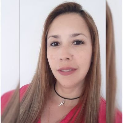 VivianeLim42516's profile picture. “Deus é meu refúgio e minha fortaleza. ” 🙌