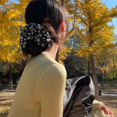 jesminedan's profile picture. The best response to life is to live happily.