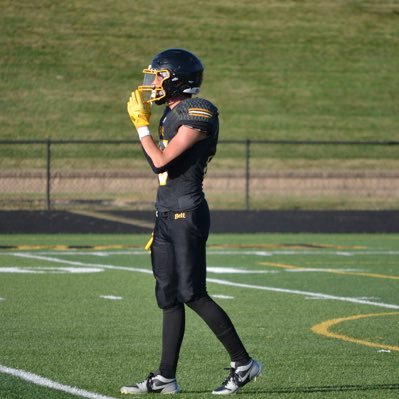 BenMiller_15's profile picture. C/O ‘28 | Bettendorf High School, IA | WR/DB/ATH |
