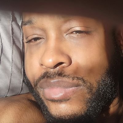 Russell7047's profile picture. 