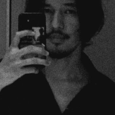 Moonisstill's profile picture. 