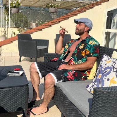 Former Amateur Boxer š„ Sports Investor š° Crypto Investor š šPolitically Made Podcast š½ šŗšøš®š¹
