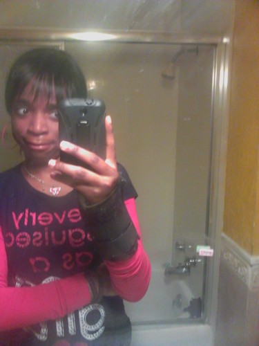 i have two sister and a brother and i love txting and hangin out with friends & family I LOVE cars AND LIKE TO PARTY!!:(