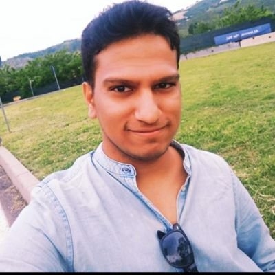 Abhiram_V_V_S's profile picture. Hottest Geek available 24*7 to Chat with witty one-liner and a light hearted guy