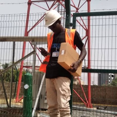 ladjisanogo291's profile picture. Technicien de maintenance informatique et réseaux Télécom