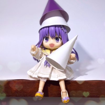 nonmunmlk's profile picture. 쓴다 논문