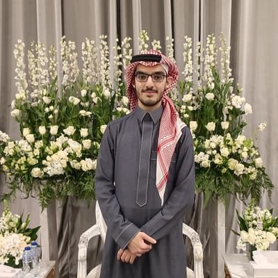 كاتب وقارئ، مهتم بأدب غازي القصيبي والأدب السعودي، أنشأت مشروع أرشيف الشعر السعودي، صدر لي كتاب نص كاد أن يُنسى بالشراكة مع عدد من الكتاب العرب عن دار حكاية