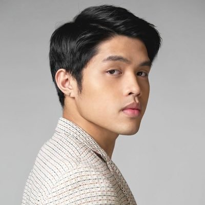 for elijah luiz canlas | “kapit lang. bubuti din lahat.” | followed by jelo ♡
