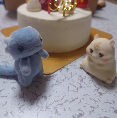前のアカウントのパスワードがわからなくなり、ぬいアカウントの方に引っ越しました /前アカウント(@minori_squisito )
ぬいに転がり落ちました。ぬい2人お迎え待ち