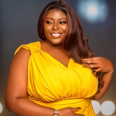 Vibrant, enticing😘 and industrious independent lady🤩 that values integrity👌and can be so optimistic😍. Just me