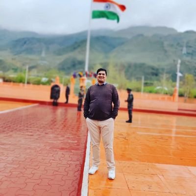 रिलिजन वाले कॉलम में हम बोल्ड और कैपिटल लेटर्स में इंडियन लिखते हैं🇮🇳🇮🇳जय श्री राम जय बालाजी🙏🙏