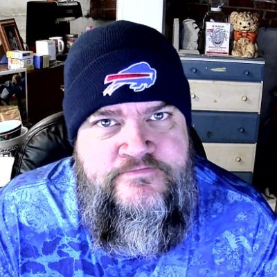 thelonedrow's profile picture. "I'm not going to be the person I'm expected to be anymore..."