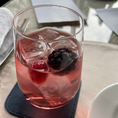 llgwJ6H1ou81892's profile picture. 