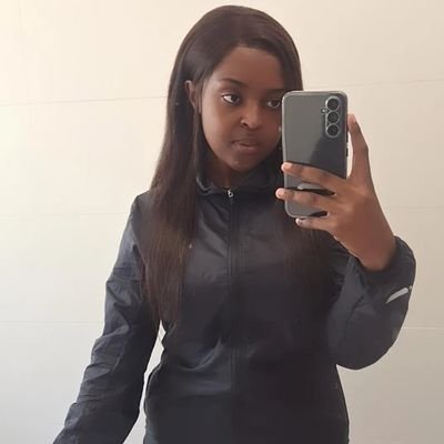 KatekaniMbambo_'s profile picture. | Psalm 27 : 14 🤍 | 👩🏽‍💻 |