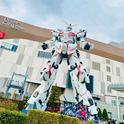 mika_itengineer's profile picture. 29歳です！ 2021/10〜未経験からエンジニア就職。取得資格(LPIC1/CCNA/AWSCP)