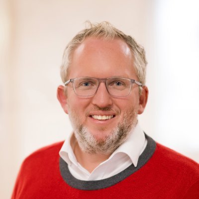Professor @LMU_Muenchen & @CBScph @SI_Copenhagen. Interested in platform markets, data analytics, strategy & organization