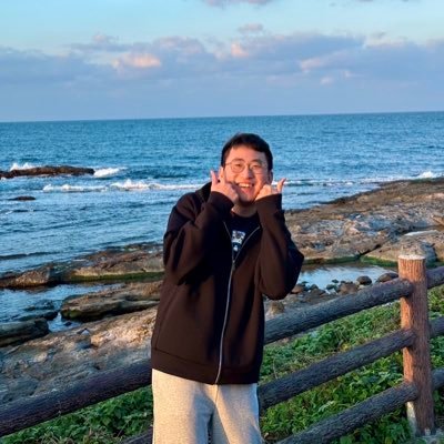 東部偏鄉大學擔任四年級的邊緣人|INFJ-T|♋️寶寶|非單|很喜歡抱抱的人類|貓派狗派我全都要|正在朝理想邁進中(´・ω・`)