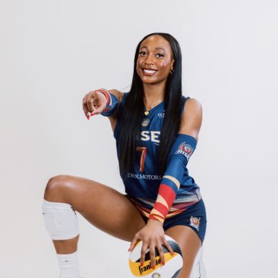 Grand Rapids Rise #7 |’Purdue vb alum! | NIL Inquiries: teamraven@excelsm.com
