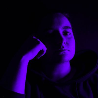 🇨🇵🇬🇧
• présidente de @RemakeVAL | @Remake_LoL
• Freelance esport photographer & Valorant enjoyer
• 📩 tertius.oculus@outlook.fr
• #ZERWIN #KCORP