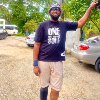 6ft 6 #Teddy #Jovial #SerialFoodie #Traveller #PastaLova 🏁🇯🇲🇺🇸🇬🇧 @ManUtd 🔴⚪️ #GGMU #GlazersOut #SIPDaddy RTM Sales